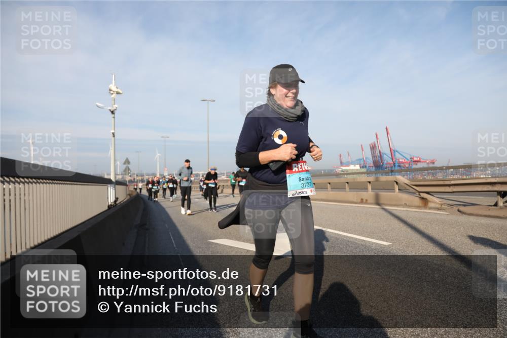 03.10.2025 - Köhlbrandbrückenlauf Yannick Fuchs http://msf.ph/oto/9181731 03.10.2025 08:57:48 Position 2 3737 meine-sportfotos.de