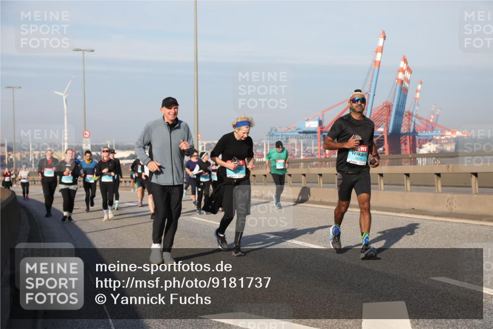03.10.2025 - Köhlbrandbrückenlauf Yannick Fuchs http://msf.ph/oto/9181737 03.10.2025 08:57:49 Position 2 2676 meine-sportfotos.de