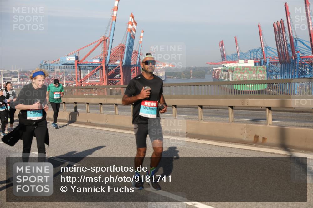 03.10.2025 - Köhlbrandbrückenlauf Yannick Fuchs http://msf.ph/oto/9181741 03.10.2025 08:57:49 Position 2 2557, 2676 meine-sportfotos.de