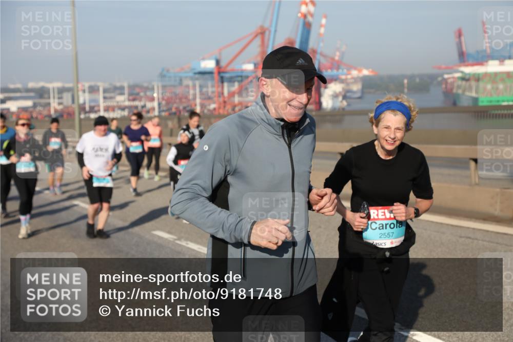 03.10.2025 - Köhlbrandbrückenlauf Yannick Fuchs http://msf.ph/oto/9181748 03.10.2025 08:57:52 Position 2 0000, 2557 meine-sportfotos.de