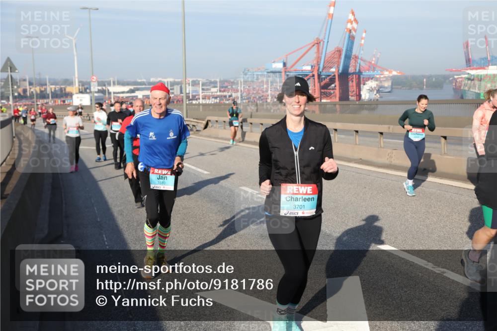 03.10.2025 - Köhlbrandbrückenlauf Yannick Fuchs http://msf.ph/oto/9181786 03.10.2025 08:58:00 Position 2 3510, 3701 meine-sportfotos.de