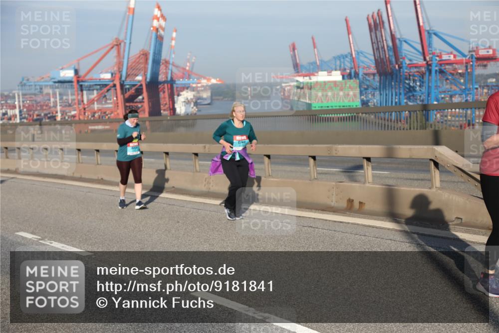 03.10.2025 - Köhlbrandbrückenlauf Yannick Fuchs http://msf.ph/oto/9181841 03.10.2025 08:58:15 Position 2 217 meine-sportfotos.de