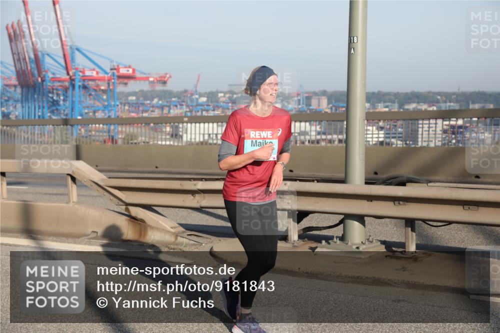 03.10.2025 - Köhlbrandbrückenlauf Yannick Fuchs http://msf.ph/oto/9181843 03.10.2025 08:58:16 Position 2 118 meine-sportfotos.de