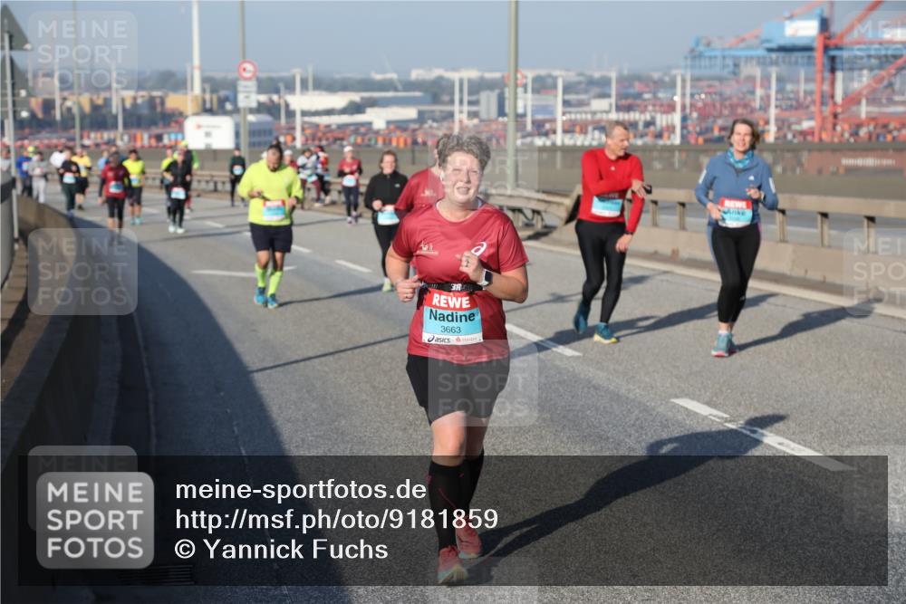 03.10.2025 - Köhlbrandbrückenlauf Yannick Fuchs http://msf.ph/oto/9181859 03.10.2025 08:58:21 Position 2 3, 3663 meine-sportfotos.de