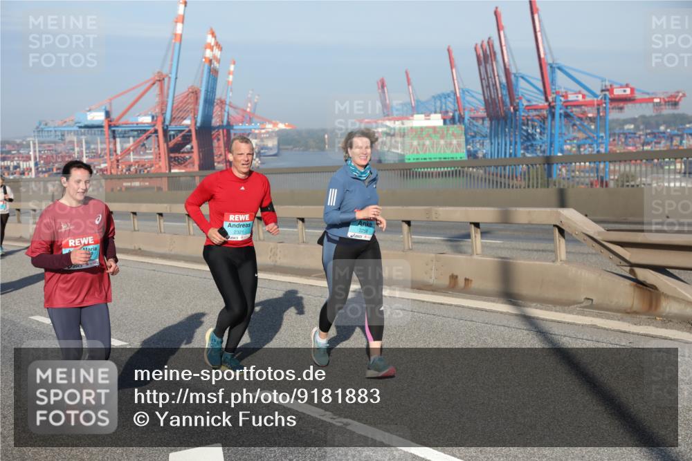 03.10.2025 - Köhlbrandbrückenlauf Yannick Fuchs http://msf.ph/oto/9181883 03.10.2025 08:58:25 Position 2 2258, 2321 meine-sportfotos.de