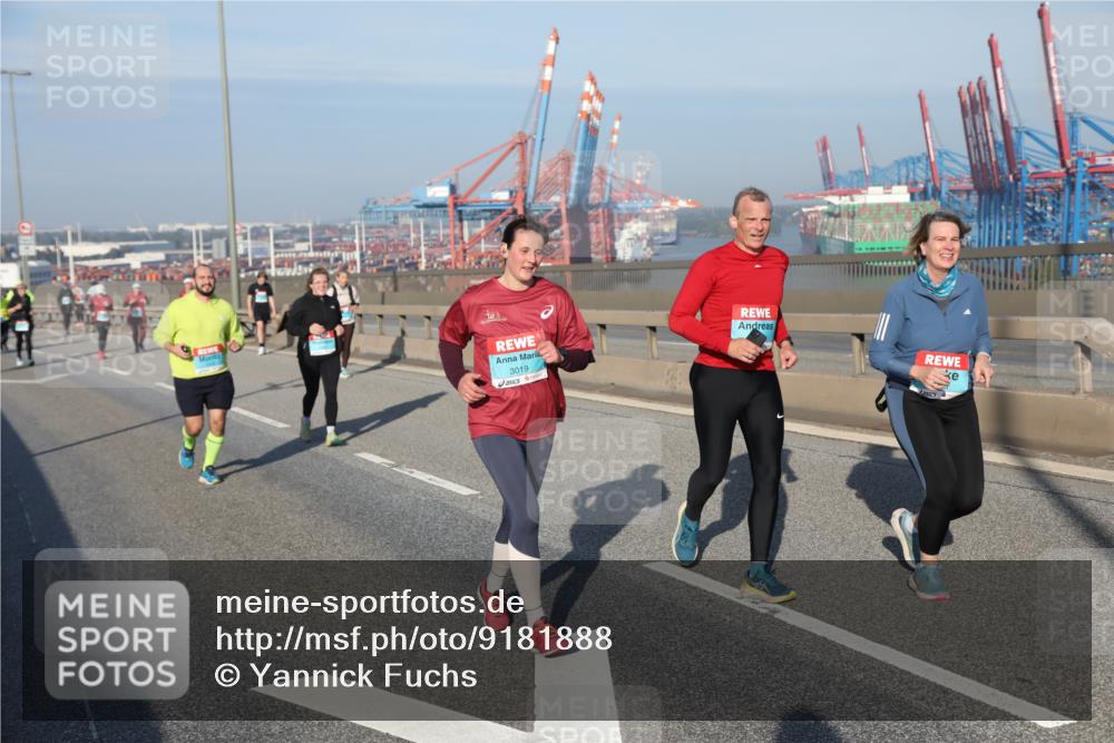 03.10.2025 - Köhlbrandbrückenlauf Yannick Fuchs http://msf.ph/oto/9181888 03.10.2025 08:58:26 Position 2 3019 meine-sportfotos.de