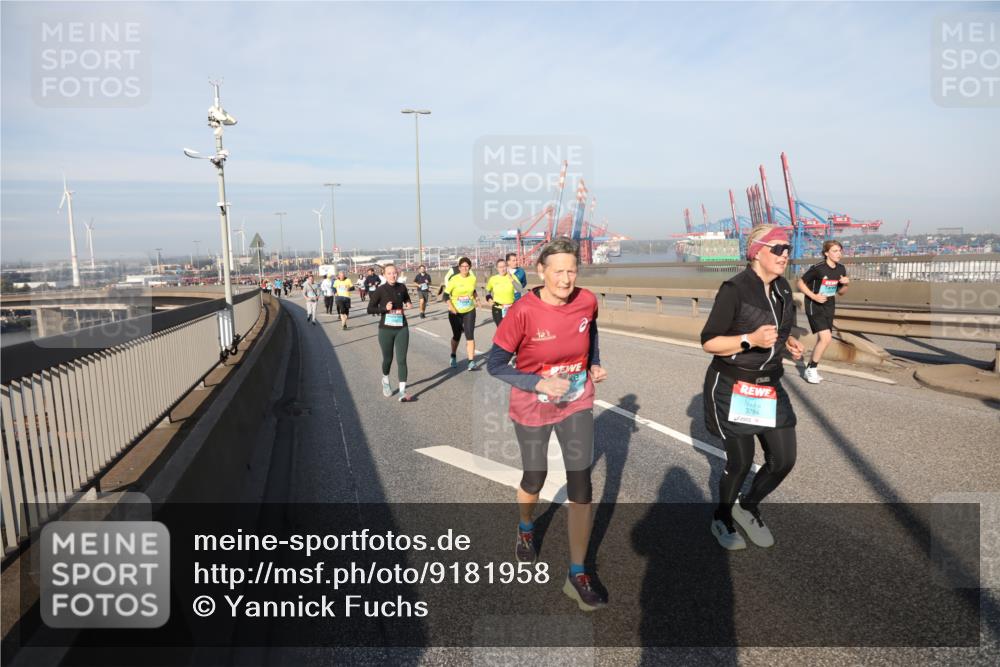 03.10.2025 - Köhlbrandbrückenlauf Yannick Fuchs http://msf.ph/oto/9181958 03.10.2025 08:58:41 Position 2 3784 meine-sportfotos.de