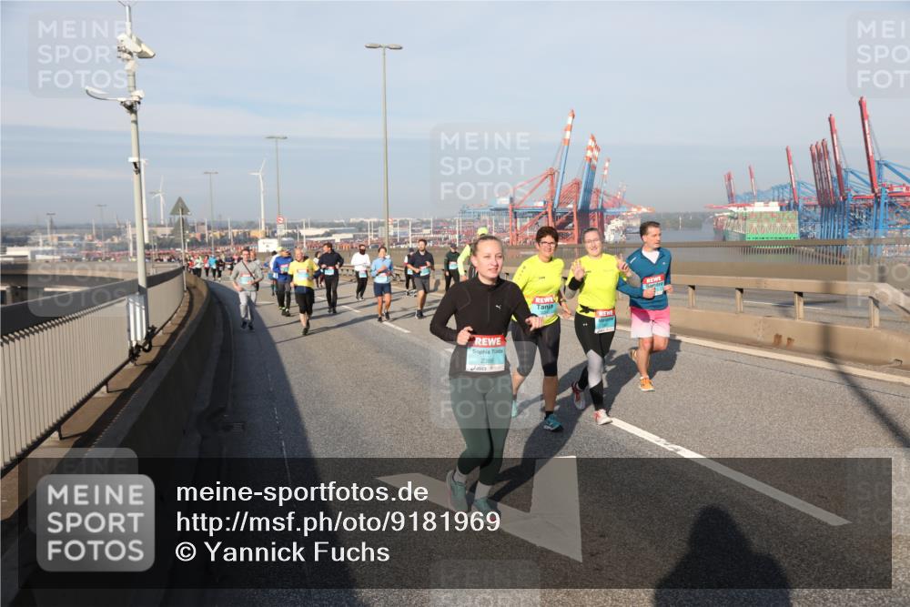 03.10.2025 - Köhlbrandbrückenlauf Yannick Fuchs http://msf.ph/oto/9181969 03.10.2025 08:58:43 Position 2 2386 meine-sportfotos.de