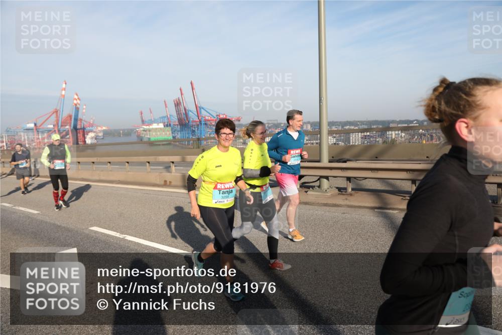 03.10.2025 - Köhlbrandbrückenlauf Yannick Fuchs http://msf.ph/oto/9181976 03.10.2025 08:58:44 Position 2 3254 meine-sportfotos.de