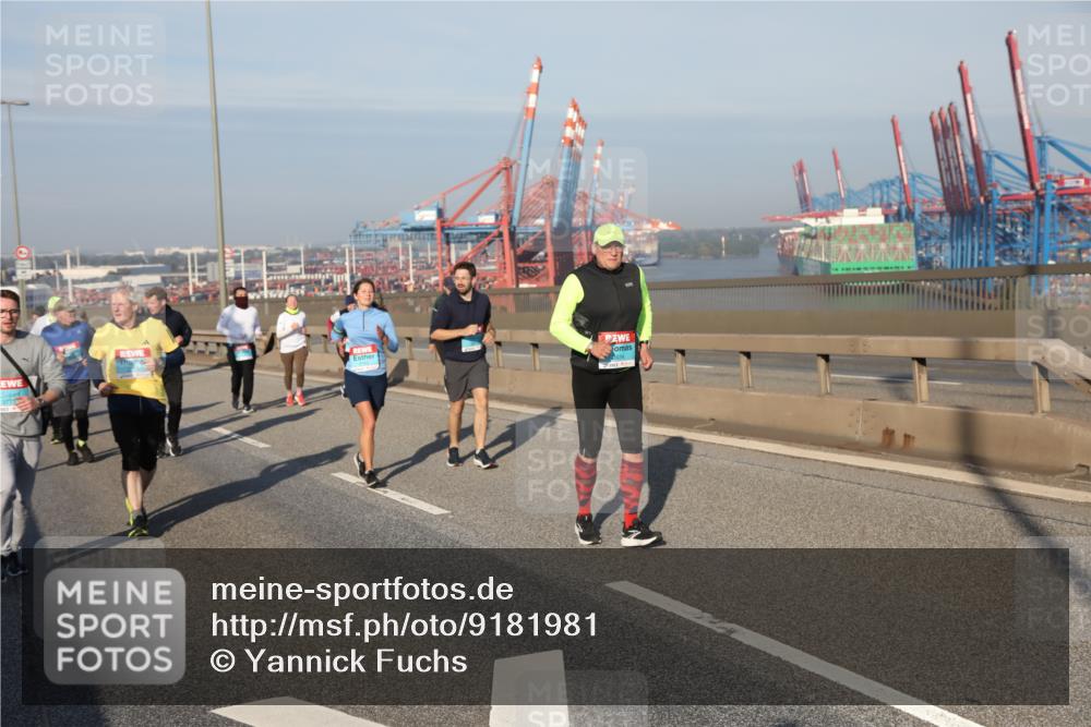 03.10.2025 - Köhlbrandbrückenlauf Yannick Fuchs http://msf.ph/oto/9181981 03.10.2025 08:58:45 Position 2  meine-sportfotos.de