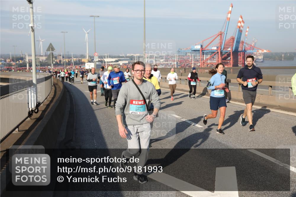 03.10.2025 - Köhlbrandbrückenlauf Yannick Fuchs http://msf.ph/oto/9181993 03.10.2025 08:58:47 Position 2 3771, 2763 meine-sportfotos.de