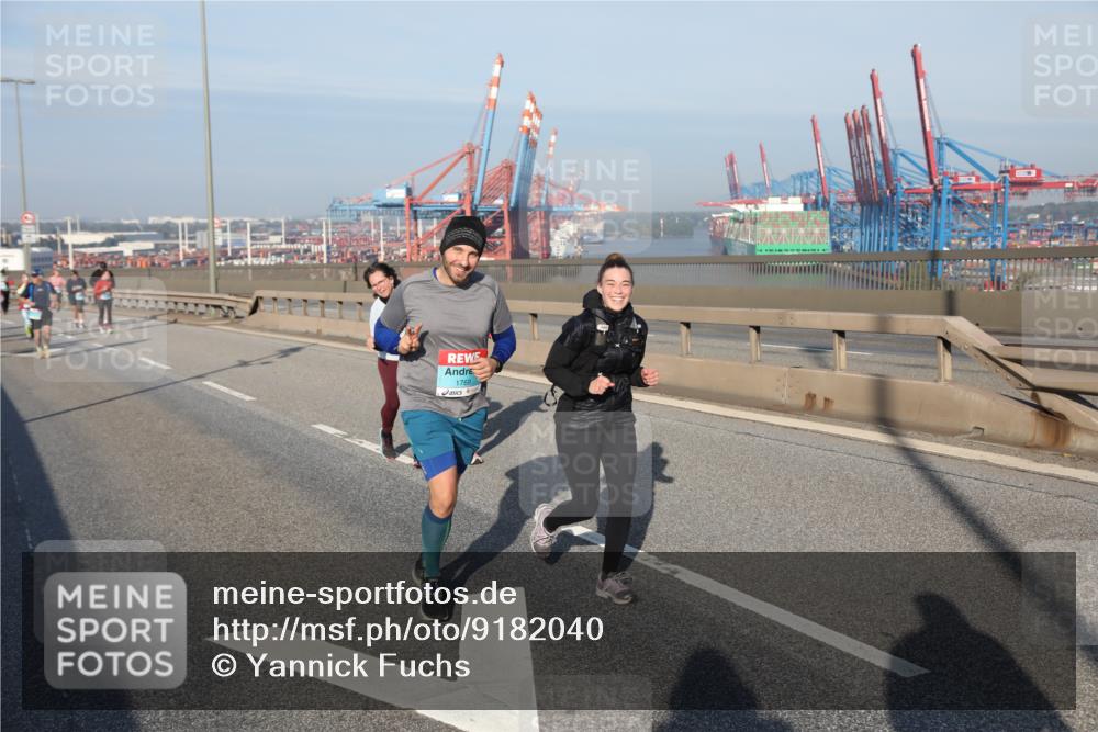 03.10.2025 - Köhlbrandbrückenlauf Yannick Fuchs http://msf.ph/oto/9182040 03.10.2025 08:58:55 Position 2 1769 meine-sportfotos.de