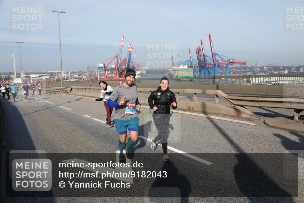 03.10.2025 - Köhlbrandbrückenlauf Yannick Fuchs http://msf.ph/oto/9182043 03.10.2025 08:58:55 Position 2  meine-sportfotos.de