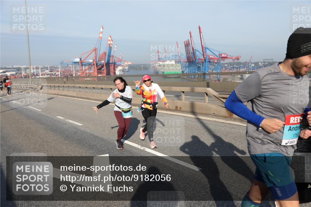 03.10.2025 - Köhlbrandbrückenlauf Yannick Fuchs http://msf.ph/oto/9182056 03.10.2025 08:58:56 Position 2 176 meine-sportfotos.de
