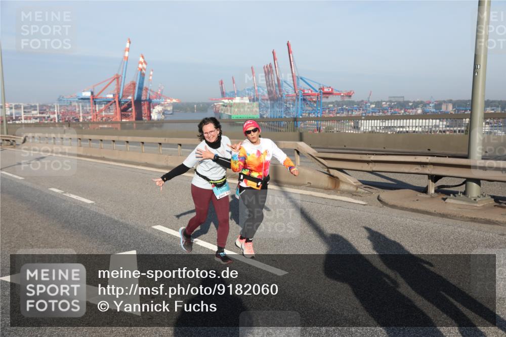 03.10.2025 - Köhlbrandbrückenlauf Yannick Fuchs http://msf.ph/oto/9182060 03.10.2025 08:58:57 Position 2 18 meine-sportfotos.de