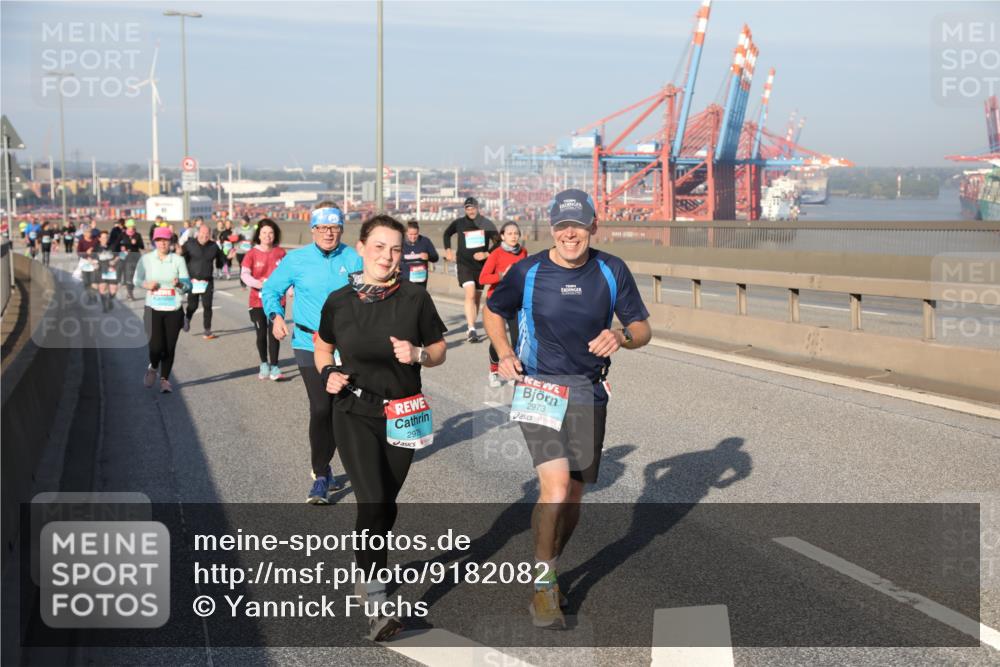 03.10.2025 - Köhlbrandbrückenlauf Yannick Fuchs http://msf.ph/oto/9182082 03.10.2025 08:59:04 Position 2 2976, 2973 meine-sportfotos.de