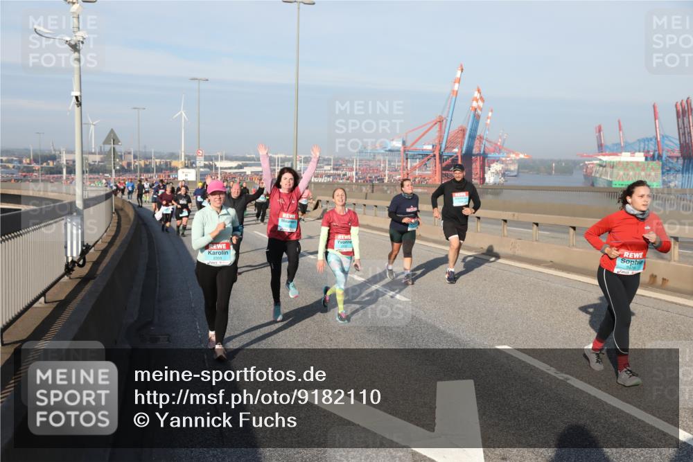 03.10.2025 - Köhlbrandbrückenlauf Yannick Fuchs http://msf.ph/oto/9182110 03.10.2025 08:59:07 Position 2 2359, 3479 meine-sportfotos.de