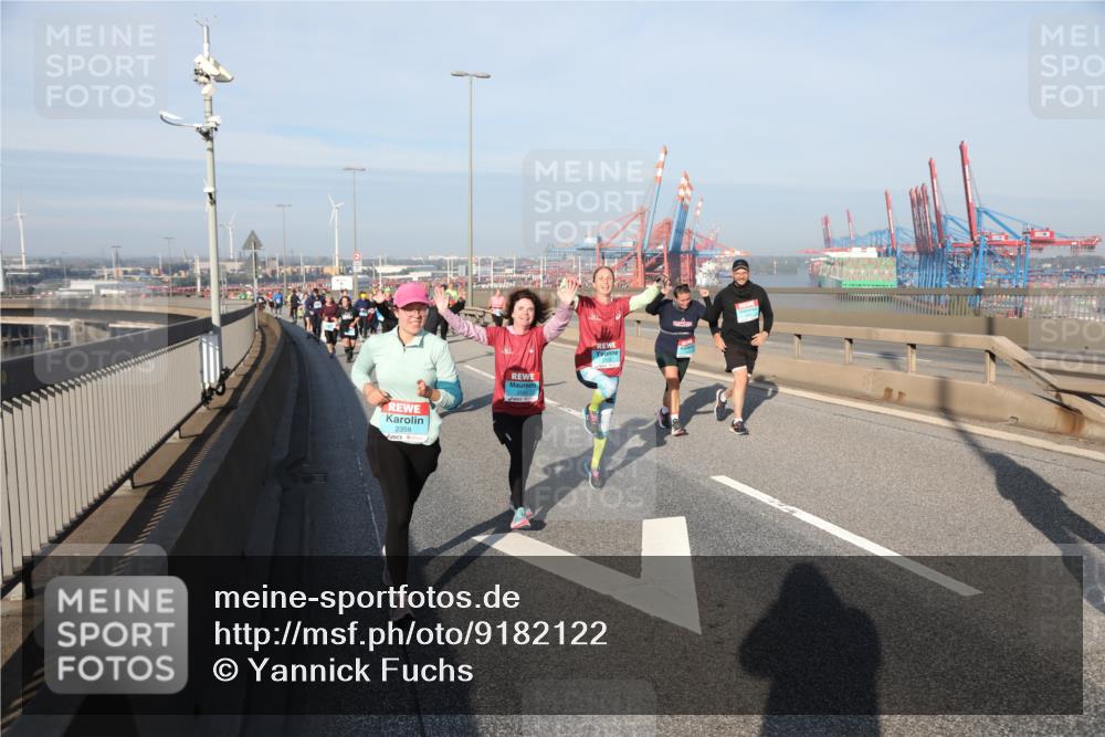 03.10.2025 - Köhlbrandbrückenlauf Yannick Fuchs http://msf.ph/oto/9182122 03.10.2025 08:59:08 Position 2 2359 meine-sportfotos.de