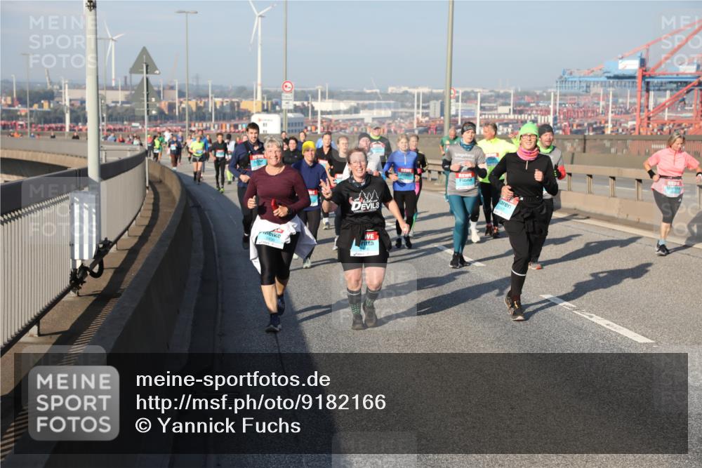 03.10.2025 - Köhlbrandbrückenlauf Yannick Fuchs http://msf.ph/oto/9182166 03.10.2025 08:59:14 Position 2 2436 meine-sportfotos.de