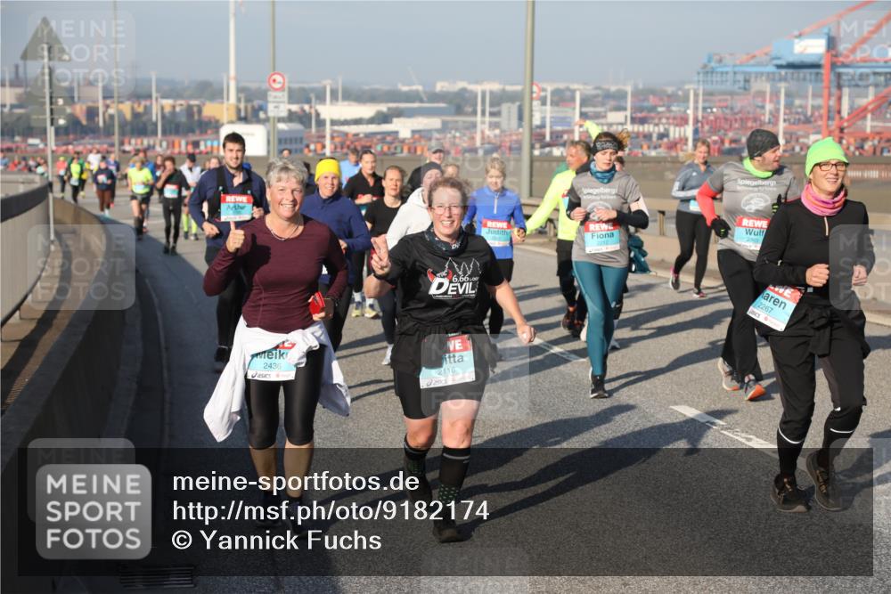 03.10.2025 - Köhlbrandbrückenlauf Yannick Fuchs http://msf.ph/oto/9182174 03.10.2025 08:59:15 Position 2 6, 6600, 2436, 2116, 2212, 2267 meine-sportfotos.de