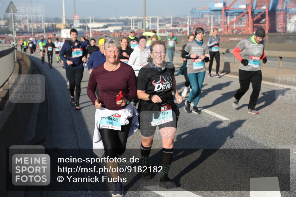 03.10.2025 - Köhlbrandbrückenlauf Yannick Fuchs http://msf.ph/oto/9182182 03.10.2025 08:59:16 Position 2 6, 66, 2436, 2116 meine-sportfotos.de