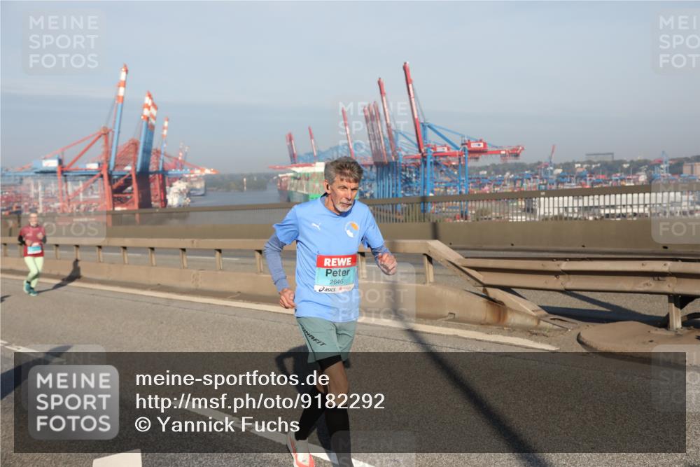 03.10.2025 - Köhlbrandbrückenlauf Yannick Fuchs http://msf.ph/oto/9182292 03.10.2025 08:59:30 Position 2 2646 meine-sportfotos.de