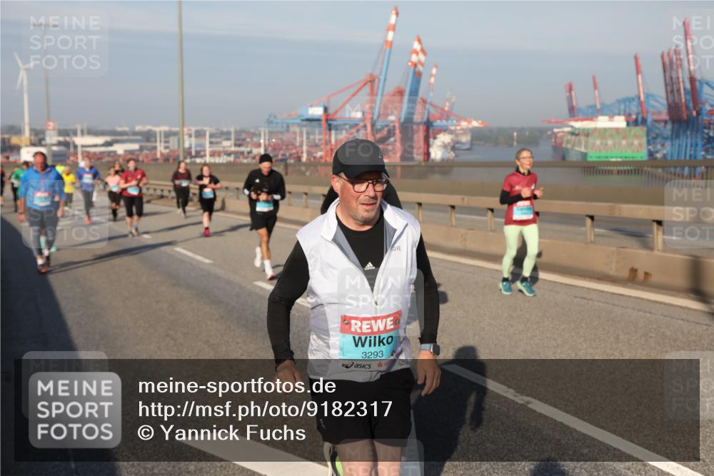 03.10.2025 - Köhlbrandbrückenlauf Yannick Fuchs http://msf.ph/oto/9182317 03.10.2025 08:59:33 Position 2 3293 meine-sportfotos.de