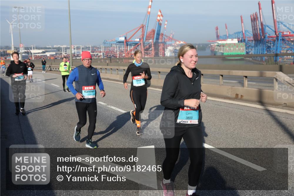 03.10.2025 - Köhlbrandbrückenlauf Yannick Fuchs http://msf.ph/oto/9182465 03.10.2025 09:00:00 Position 2 2248, 2550, 3800 meine-sportfotos.de