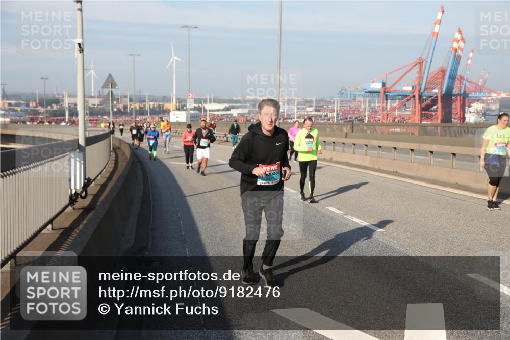03.10.2025 - Köhlbrandbrückenlauf Yannick Fuchs http://msf.ph/oto/9182476 03.10.2025 09:00:02 Position 2 2511 meine-sportfotos.de