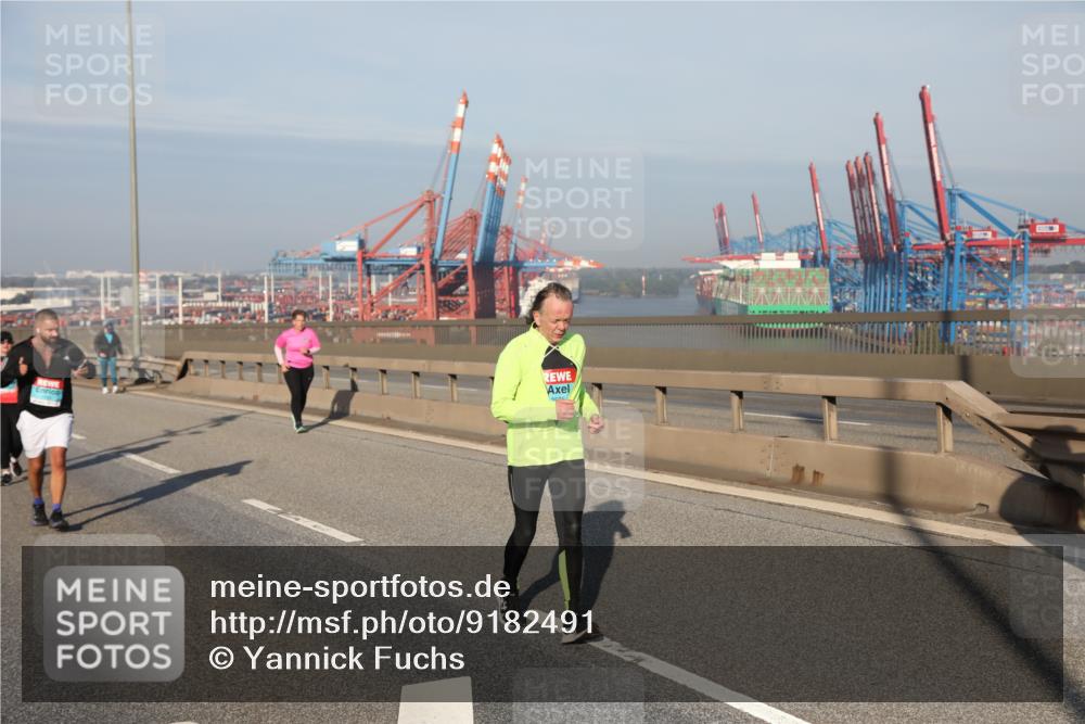 03.10.2025 - Köhlbrandbrückenlauf Yannick Fuchs http://msf.ph/oto/9182491 03.10.2025 09:00:06 Position 2  meine-sportfotos.de