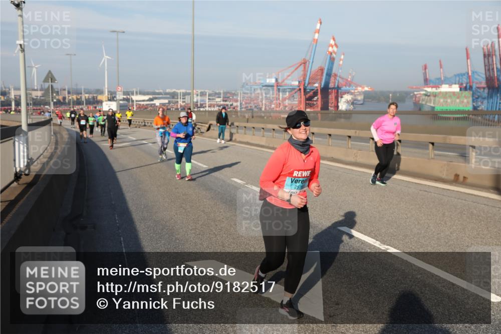03.10.2025 - Köhlbrandbrückenlauf Yannick Fuchs http://msf.ph/oto/9182517 03.10.2025 09:00:11 Position 2 2576 meine-sportfotos.de