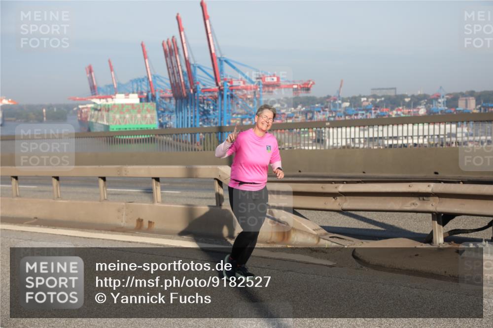 03.10.2025 - Köhlbrandbrückenlauf Yannick Fuchs http://msf.ph/oto/9182527 03.10.2025 09:00:14 Position 2  meine-sportfotos.de