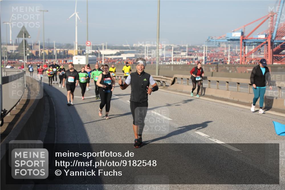 03.10.2025 - Köhlbrandbrückenlauf Yannick Fuchs http://msf.ph/oto/9182548 03.10.2025 09:00:17 Position 2  meine-sportfotos.de