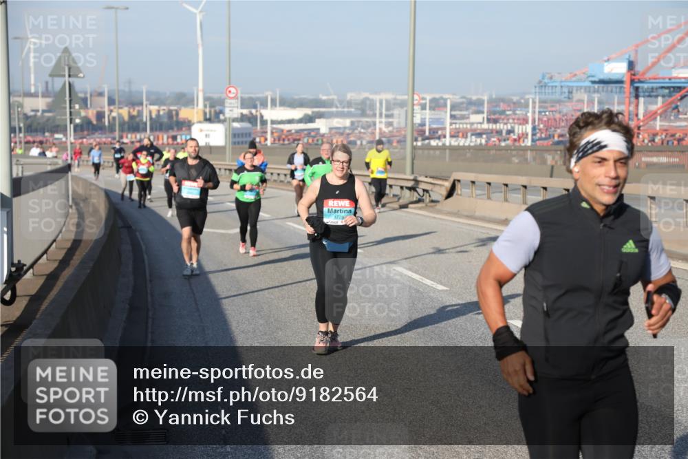 03.10.2025 - Köhlbrandbrückenlauf Yannick Fuchs http://msf.ph/oto/9182564 03.10.2025 09:00:20 Position 2 1728 meine-sportfotos.de