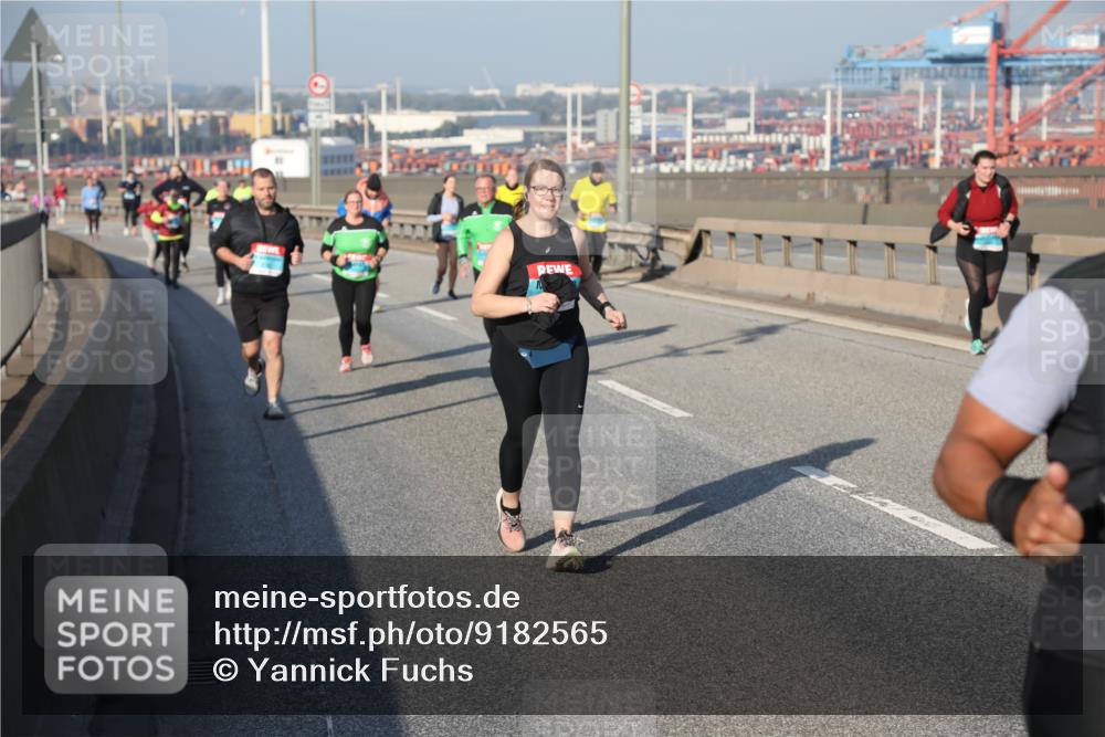 03.10.2025 - Köhlbrandbrückenlauf Yannick Fuchs http://msf.ph/oto/9182565 03.10.2025 09:00:20 Position 2  meine-sportfotos.de
