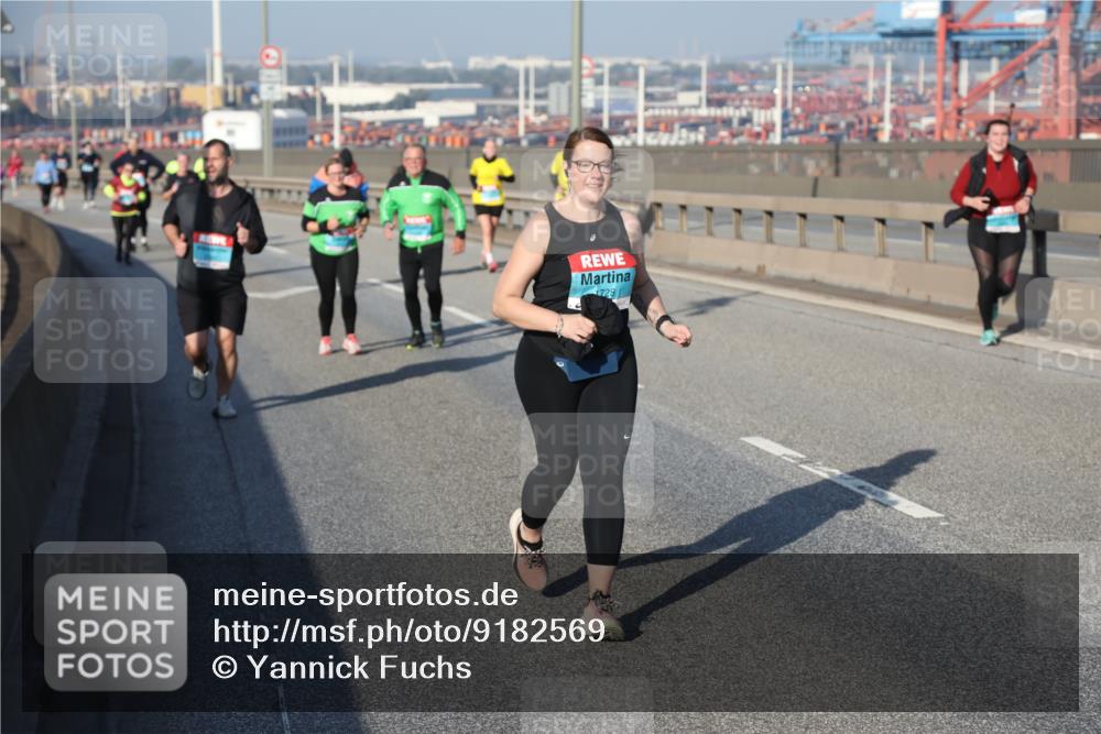 03.10.2025 - Köhlbrandbrückenlauf Yannick Fuchs http://msf.ph/oto/9182569 03.10.2025 09:00:21 Position 2 1728 meine-sportfotos.de