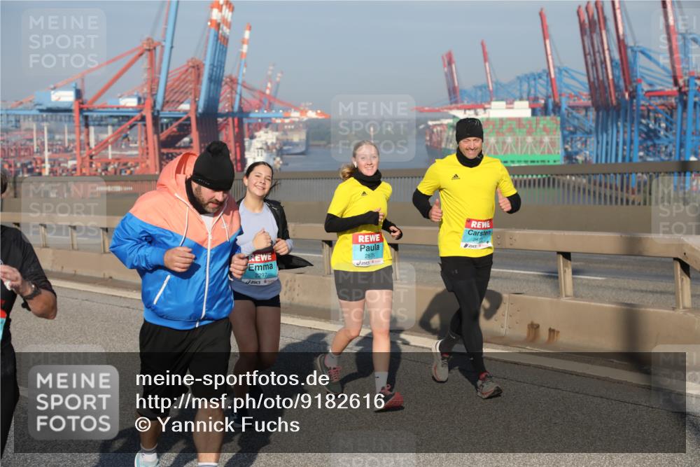 03.10.2025 - Köhlbrandbrückenlauf Yannick Fuchs http://msf.ph/oto/9182616 03.10.2025 09:00:32 Position 2 2297, 2875, 2812 meine-sportfotos.de