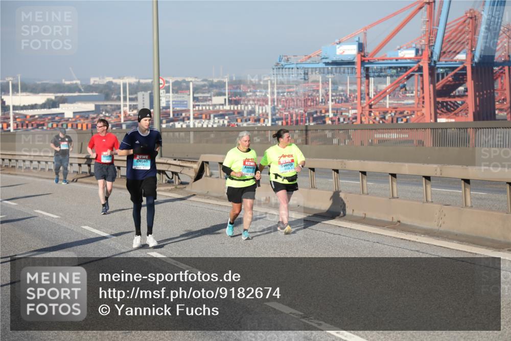 03.10.2025 - Köhlbrandbrückenlauf Yannick Fuchs http://msf.ph/oto/9182674 03.10.2025 09:00:44 Position 2  meine-sportfotos.de