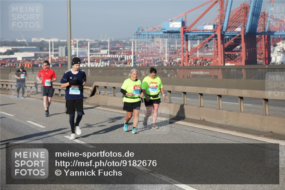 03.10.2025 - Köhlbrandbrückenlauf Yannick Fuchs http://msf.ph/oto/9182676 03.10.2025 09:00:44 Position 2 2738, 2741 meine-sportfotos.de