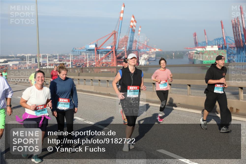 03.10.2025 - Köhlbrandbrückenlauf Yannick Fuchs http://msf.ph/oto/9182722 03.10.2025 09:01:05 Position 2 3453, 2780, 2553, 2636 meine-sportfotos.de