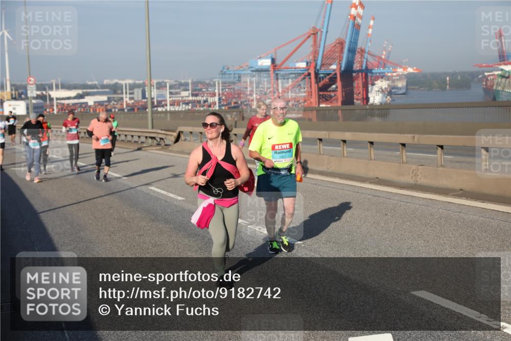 03.10.2025 - Köhlbrandbrückenlauf Yannick Fuchs http://msf.ph/oto/9182742 03.10.2025 09:01:09 Position 2  meine-sportfotos.de