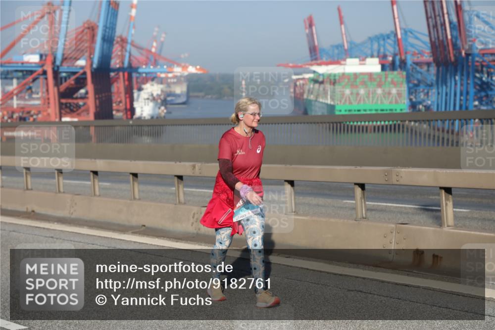 03.10.2025 - Köhlbrandbrückenlauf Yannick Fuchs http://msf.ph/oto/9182761 03.10.2025 09:01:14 Position 2 1988 meine-sportfotos.de
