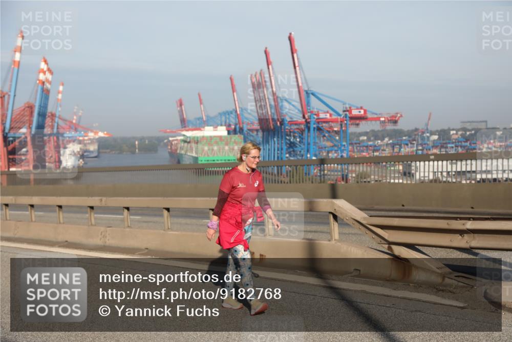 03.10.2025 - Köhlbrandbrückenlauf Yannick Fuchs http://msf.ph/oto/9182768 03.10.2025 09:01:15 Position 2  meine-sportfotos.de