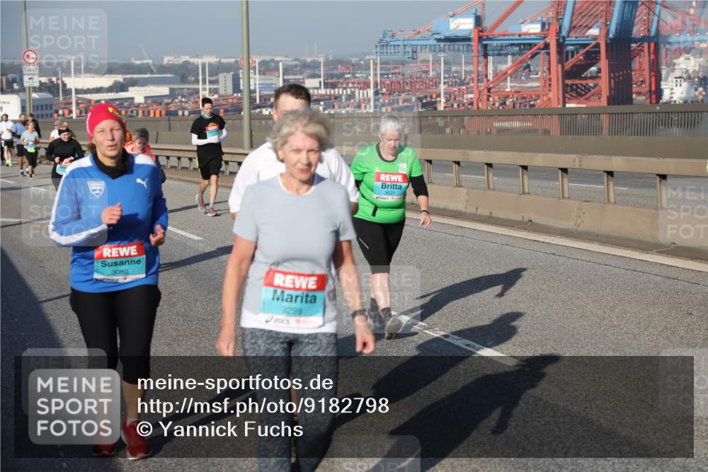 03.10.2025 - Köhlbrandbrückenlauf Yannick Fuchs http://msf.ph/oto/9182798 03.10.2025 09:01:22 Position 2 3080, 3299, 9, 3621 meine-sportfotos.de