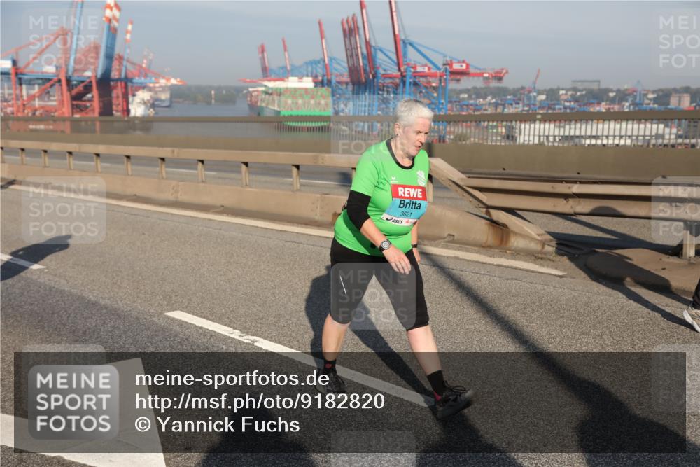 03.10.2025 - Köhlbrandbrückenlauf Yannick Fuchs http://msf.ph/oto/9182820 03.10.2025 09:01:26 Position 2 3621 meine-sportfotos.de