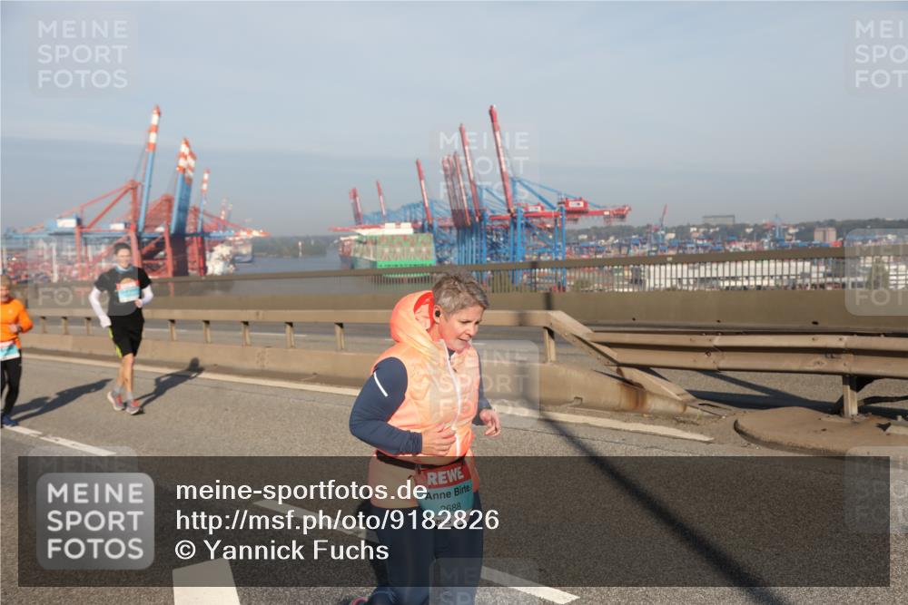 03.10.2025 - Köhlbrandbrückenlauf Yannick Fuchs http://msf.ph/oto/9182826 03.10.2025 09:01:28 Position 2 2688 meine-sportfotos.de