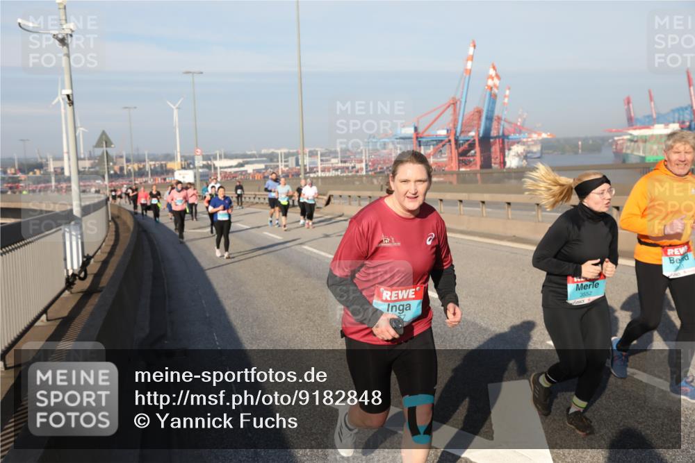 03.10.2025 - Köhlbrandbrückenlauf Yannick Fuchs http://msf.ph/oto/9182848 03.10.2025 09:01:32 Position 2 3552 meine-sportfotos.de