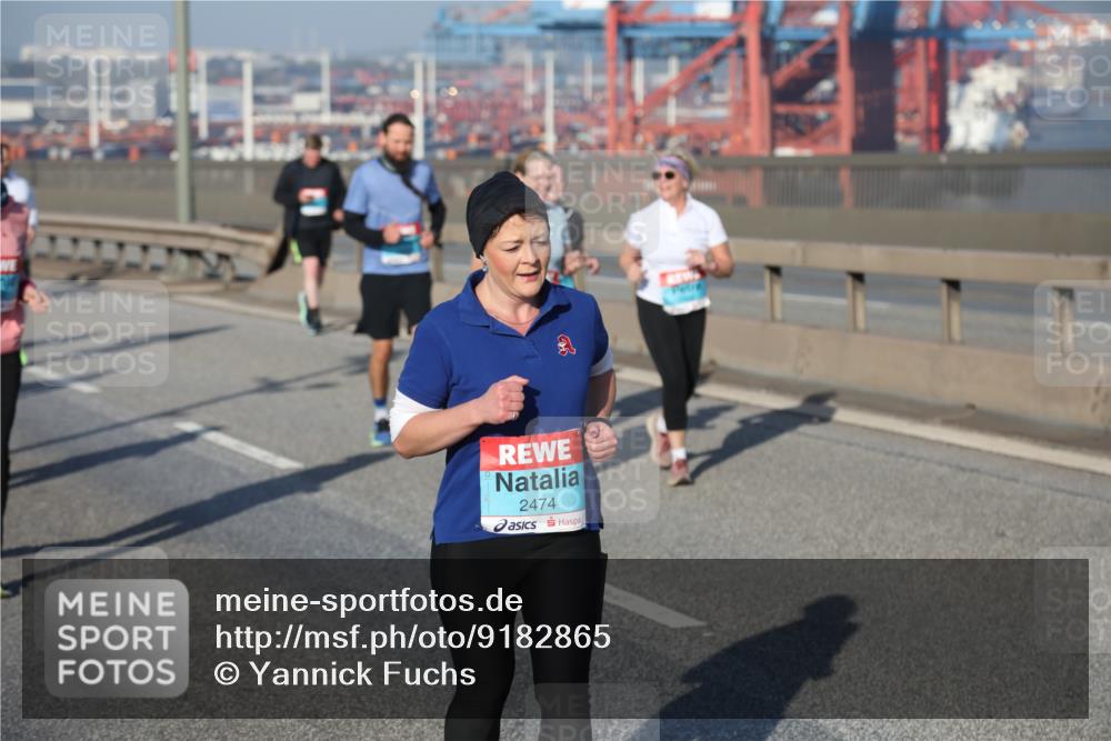03.10.2025 - Köhlbrandbrückenlauf Yannick Fuchs http://msf.ph/oto/9182865 03.10.2025 09:01:37 Position 2 2474 meine-sportfotos.de