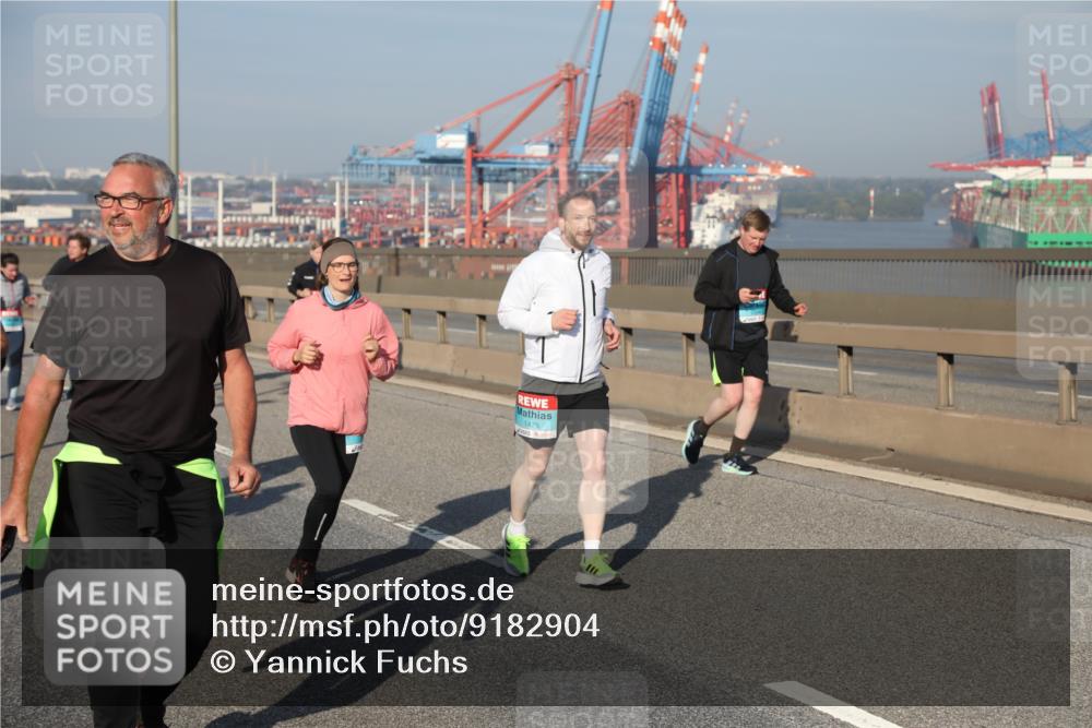 03.10.2025 - Köhlbrandbrückenlauf Yannick Fuchs http://msf.ph/oto/9182904 03.10.2025 09:01:44 Position 2 1475 meine-sportfotos.de