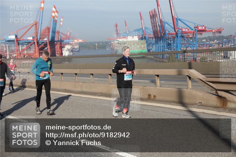 03.10.2025 - Köhlbrandbrückenlauf Yannick Fuchs http://msf.ph/oto/9182942 03.10.2025 09:01:50 Position 2 2755 meine-sportfotos.de
